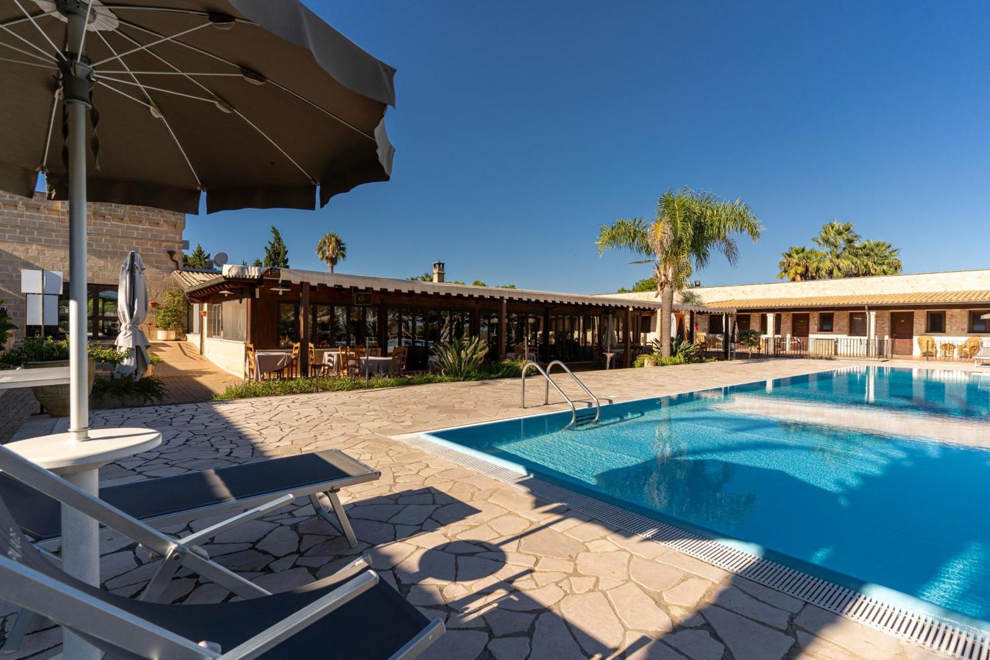 Hotel Masseria Le Pajare 普雷西切 外观 照片