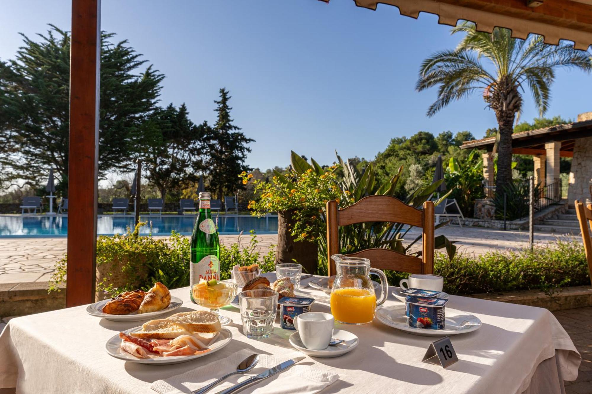 Hotel Masseria Le Pajare 普雷西切 外观 照片